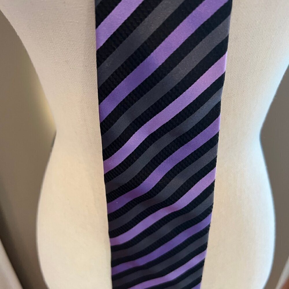 Croft & Barrow Purple & Black Striped 100% Silk Tie
